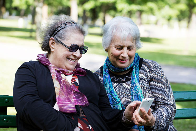איך לבחור מכשיר סלולרי למבוגרים איך לבחור מכשיר סלולרי למבוגרים